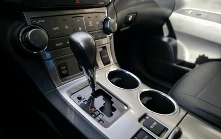 Toyota Highlander III, 2012 год, 1 720 000 рублей, 17 фотография