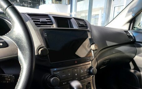 Toyota Highlander III, 2012 год, 1 720 000 рублей, 18 фотография