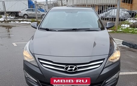 Hyundai Solaris II рестайлинг, 2015 год, 1 213 000 рублей, 3 фотография