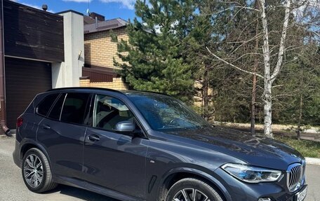 BMW X5, 2019 год, 5 200 000 рублей, 2 фотография