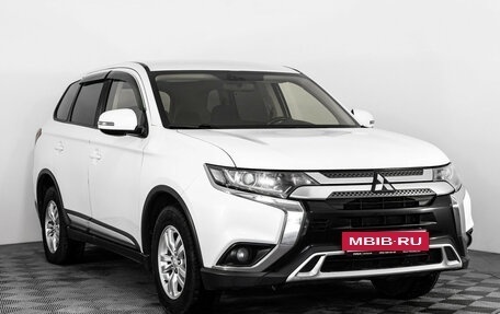 Mitsubishi Outlander III рестайлинг 3, 2019 год, 2 099 000 рублей, 3 фотография