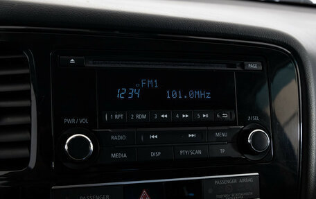 Mitsubishi Outlander III рестайлинг 3, 2019 год, 2 099 000 рублей, 15 фотография