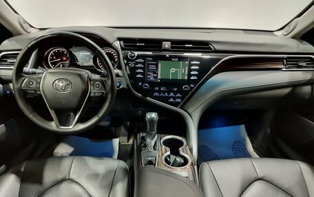 Toyota Camry, 2020 год, 3 300 000 рублей, 15 фотография