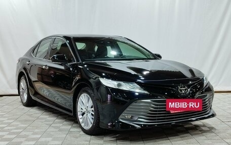 Toyota Camry, 2020 год, 3 300 000 рублей, 3 фотография