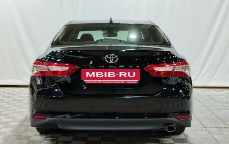 Toyota Camry, 2020 год, 3 300 000 рублей, 6 фотография