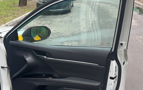 Toyota Camry, 2020 год, 1 950 000 рублей, 3 фотография