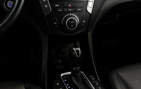 Hyundai Santa Fe III рестайлинг, 2018 год, 2 699 000 рублей, 13 фотография