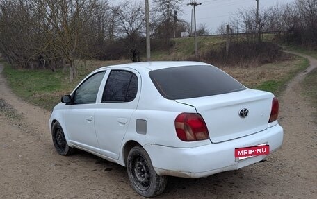 Toyota Platz, 2000 год, 4 фотография