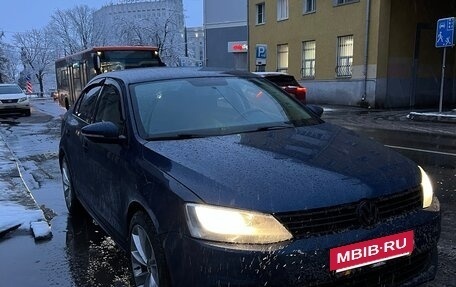 Volkswagen Jetta VI, 2012 год, 830 000 рублей, 2 фотография
