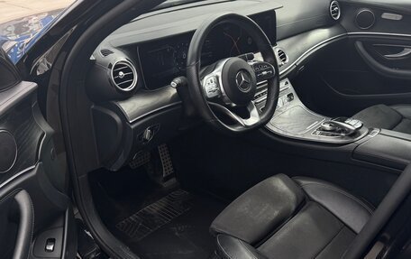 Mercedes-Benz E-Класс, 2019 год, 3 750 000 рублей, 7 фотография