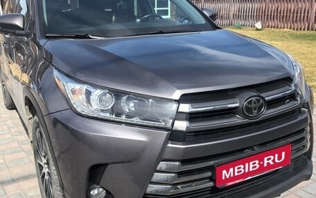 Toyota Highlander III, 2019 год, 4 200 000 рублей, 1 фотография