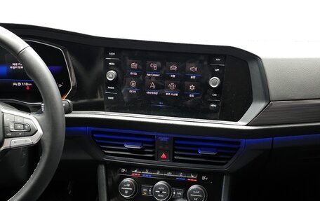 Volkswagen Jetta VII, 2022 год, 2 126 000 рублей, 16 фотография