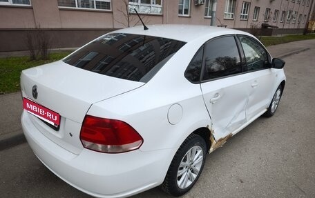 Volkswagen Polo VI (EU Market), 2013 год, 500 000 рублей, 3 фотография