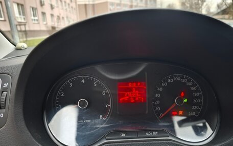 Volkswagen Polo VI (EU Market), 2013 год, 500 000 рублей, 18 фотография