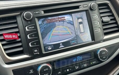 Toyota Highlander III, 2019 год, 4 200 000 рублей, 12 фотография