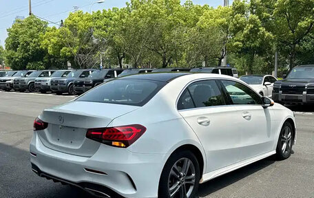 Mercedes-Benz A-Класс, 2022 год, 1 980 000 рублей, 5 фотография