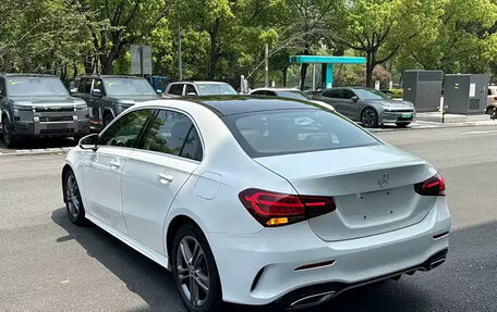 Mercedes-Benz A-Класс, 2022 год, 1 980 000 рублей, 7 фотография