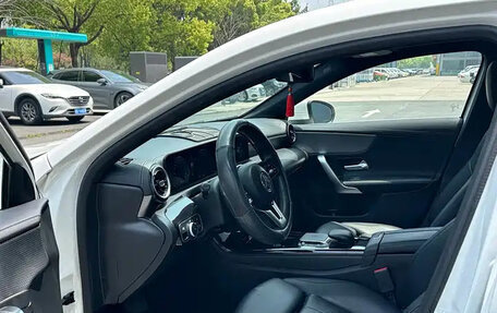 Mercedes-Benz A-Класс, 2022 год, 1 980 000 рублей, 8 фотография