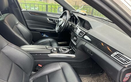 Mercedes-Benz E-Класс, 2014 год, 2 350 000 рублей, 1 фотография