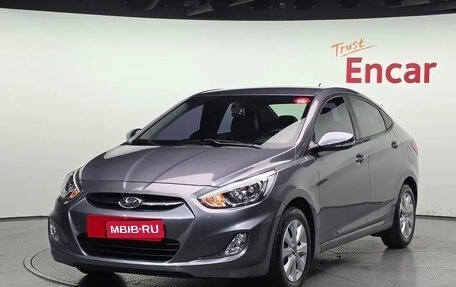 Hyundai Solaris II рестайлинг, 2016 год, 1 250 000 рублей, 1 фотография