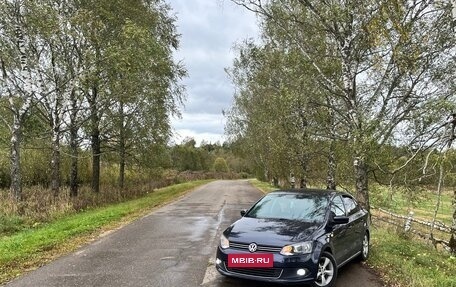 Volkswagen Polo VI (EU Market), 2011 год, 670 000 рублей, 2 фотография