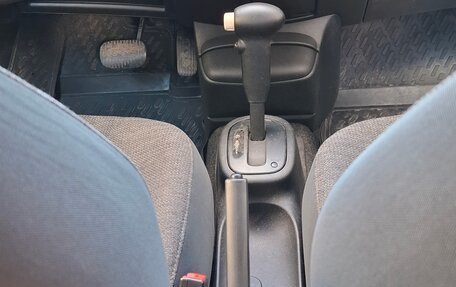Nissan Micra III, 2006 год, 550 000 рублей, 18 фотография