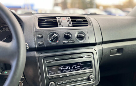 Skoda Fabia II, 2011 год, 700 000 рублей, 16 фотография