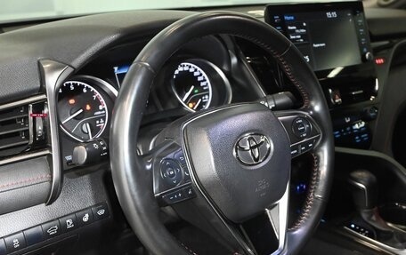 Toyota Camry, 2021 год, 3 400 000 рублей, 11 фотография