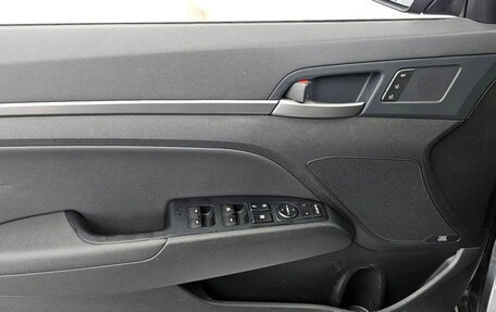 Hyundai Avante, 2018 год, 1 760 000 рублей, 8 фотография