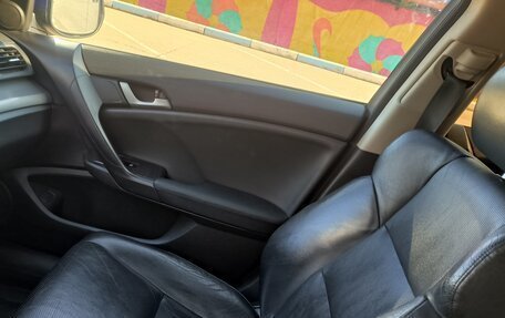 Honda Accord VIII рестайлинг, 2008 год, 900 000 рублей, 20 фотография