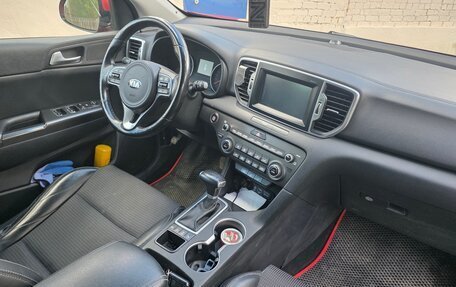 KIA Sportage IV рестайлинг, 2018 год, 1 900 000 рублей, 7 фотография