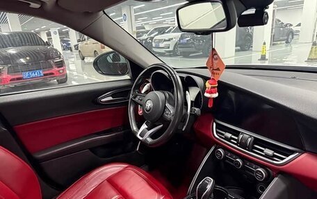 Alfa Romeo Giulia II, 2021 год, 4 741 006 рублей, 8 фотография