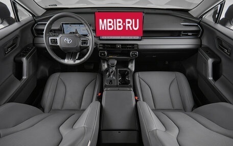 Toyota RAV4, 2026 год, 4 450 000 рублей, 12 фотография