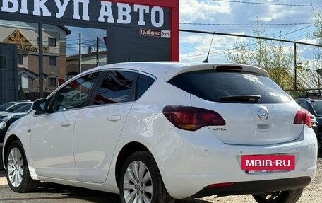 Opel Astra J, 2011 год, 640 000 рублей, 8 фотография