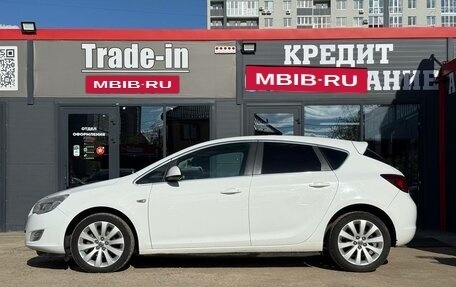 Opel Astra J, 2011 год, 640 000 рублей, 7 фотография