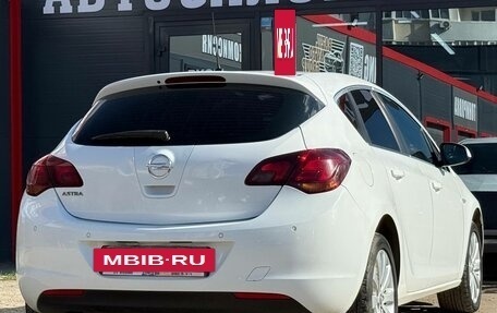 Opel Astra J, 2011 год, 640 000 рублей, 11 фотография