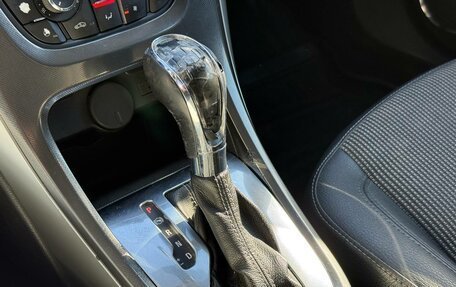 Opel Astra J, 2011 год, 640 000 рублей, 23 фотография