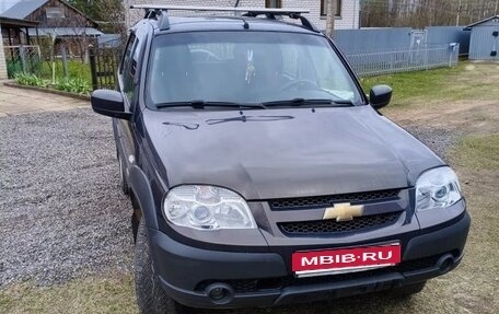 Chevrolet Niva I рестайлинг, 2015 год, 700 000 рублей, 1 фотография