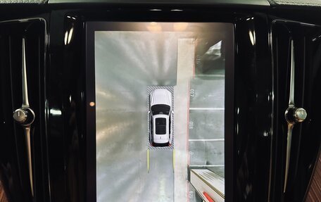 Volvo XC60 II, 2023 год, 4 980 000 рублей, 13 фотография