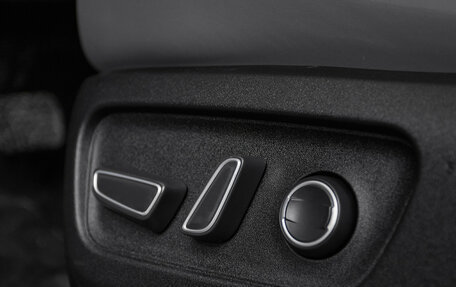 Toyota RAV4, 2026 год, 4 450 000 рублей, 24 фотография