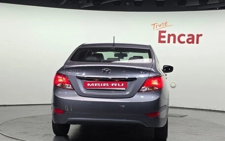 Hyundai Solaris II рестайлинг, 2016 год, 1 250 000 рублей, 3 фотография