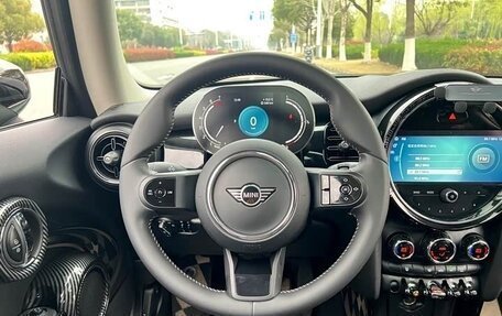 MINI Hatch, 2022 год, 1 994 000 рублей, 13 фотография