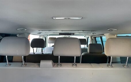 Volkswagen Caravelle T5, 2008 год, 1 520 000 рублей, 10 фотография