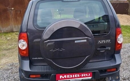Chevrolet Niva I рестайлинг, 2015 год, 700 000 рублей, 2 фотография