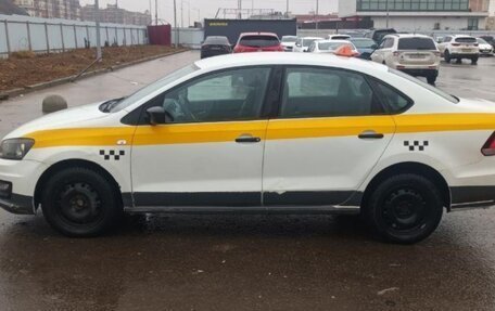 Volkswagen Polo VI (EU Market), 2018 год, 550 000 рублей, 2 фотография