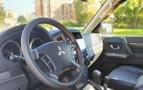 Mitsubishi Pajero IV, 2014 год, 2 600 000 рублей, 9 фотография