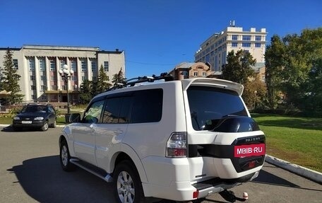 Mitsubishi Pajero IV, 2014 год, 2 600 000 рублей, 4 фотография