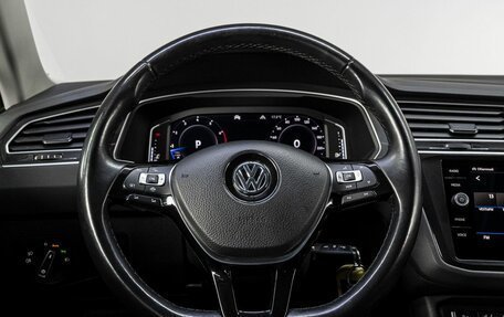 Volkswagen Tiguan II, 2019 год, 2 790 000 рублей, 20 фотография