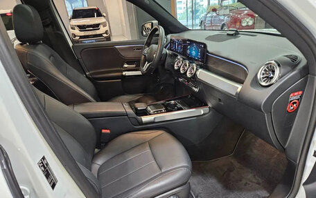 Mercedes-Benz GLB, 2023 год, 3 908 000 рублей, 11 фотография