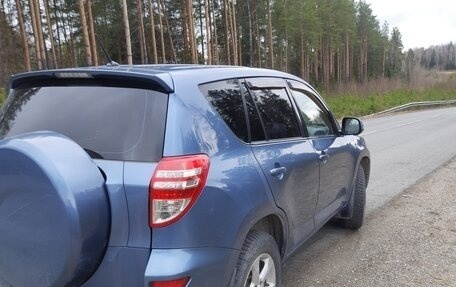 Toyota RAV4, 2011 год, 1 300 000 рублей, 4 фотография